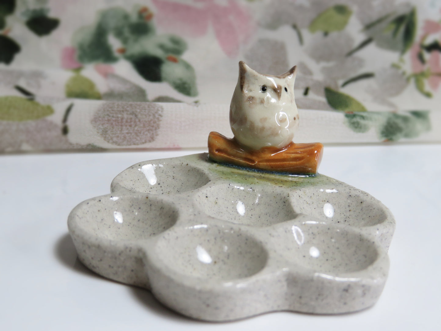 Ceramic Paint Palette. Little Own on Lodge. Handmade Paint Dish. Beautiful Collectibles. Special Gift for Artists