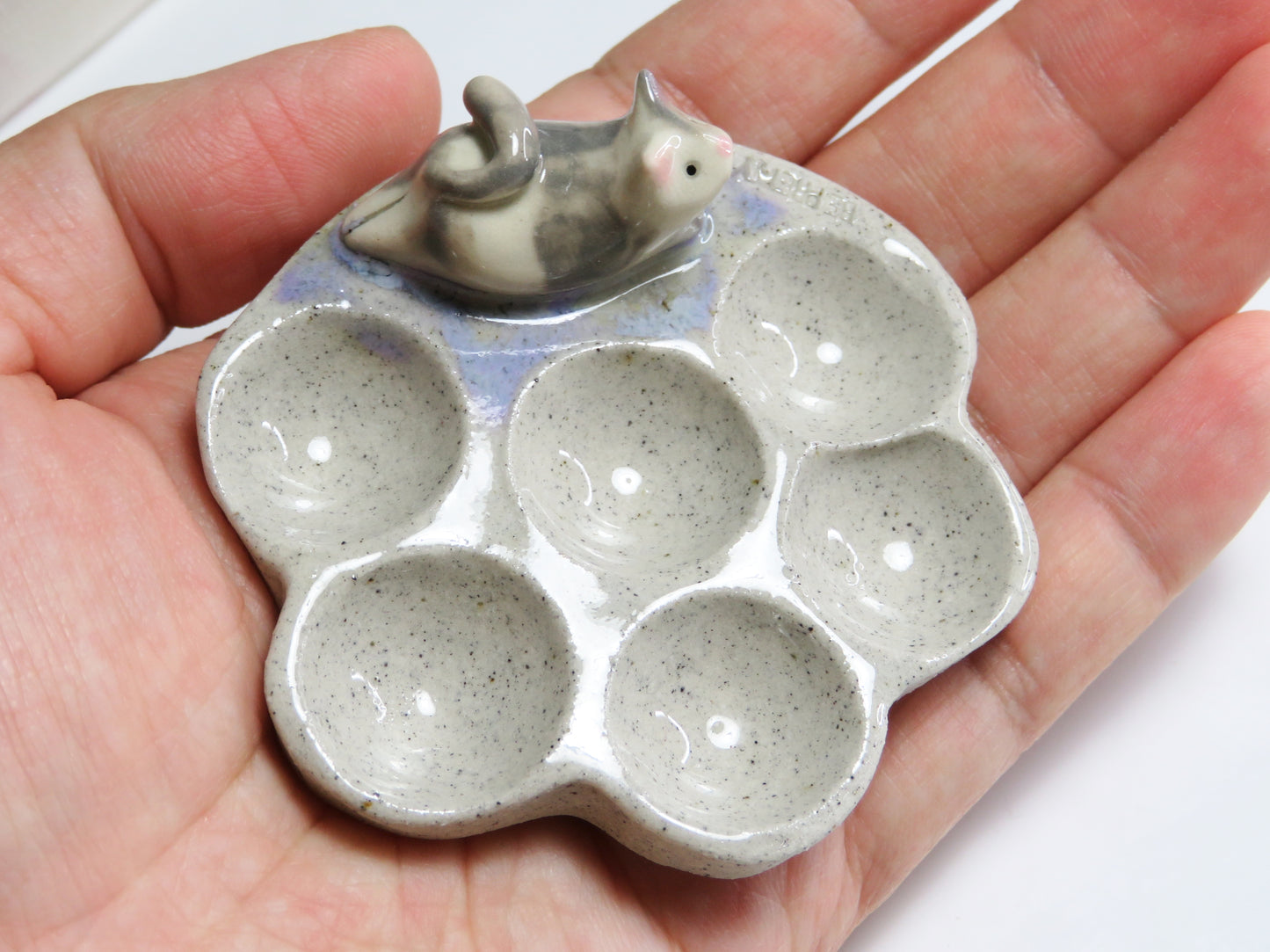 Ceramic Paint Palette. Resting Kitty. Handmade Paint Dish. Beautiful Collectibles. Special Gift for Artists