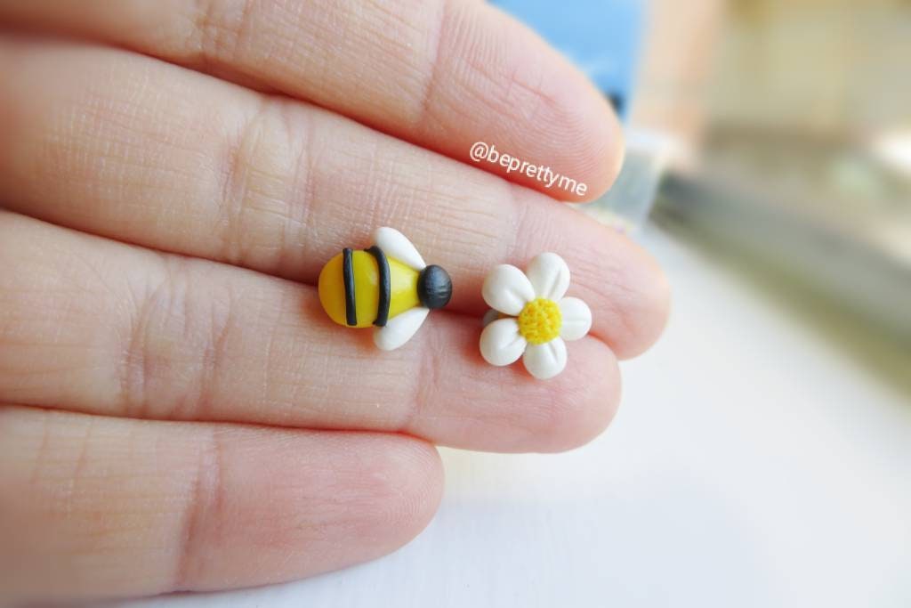 Little Bee & Daisy Stud Earrings