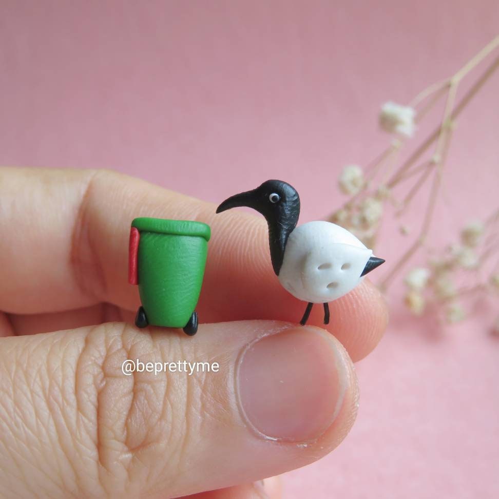 Bin Chicken Stud Earrings