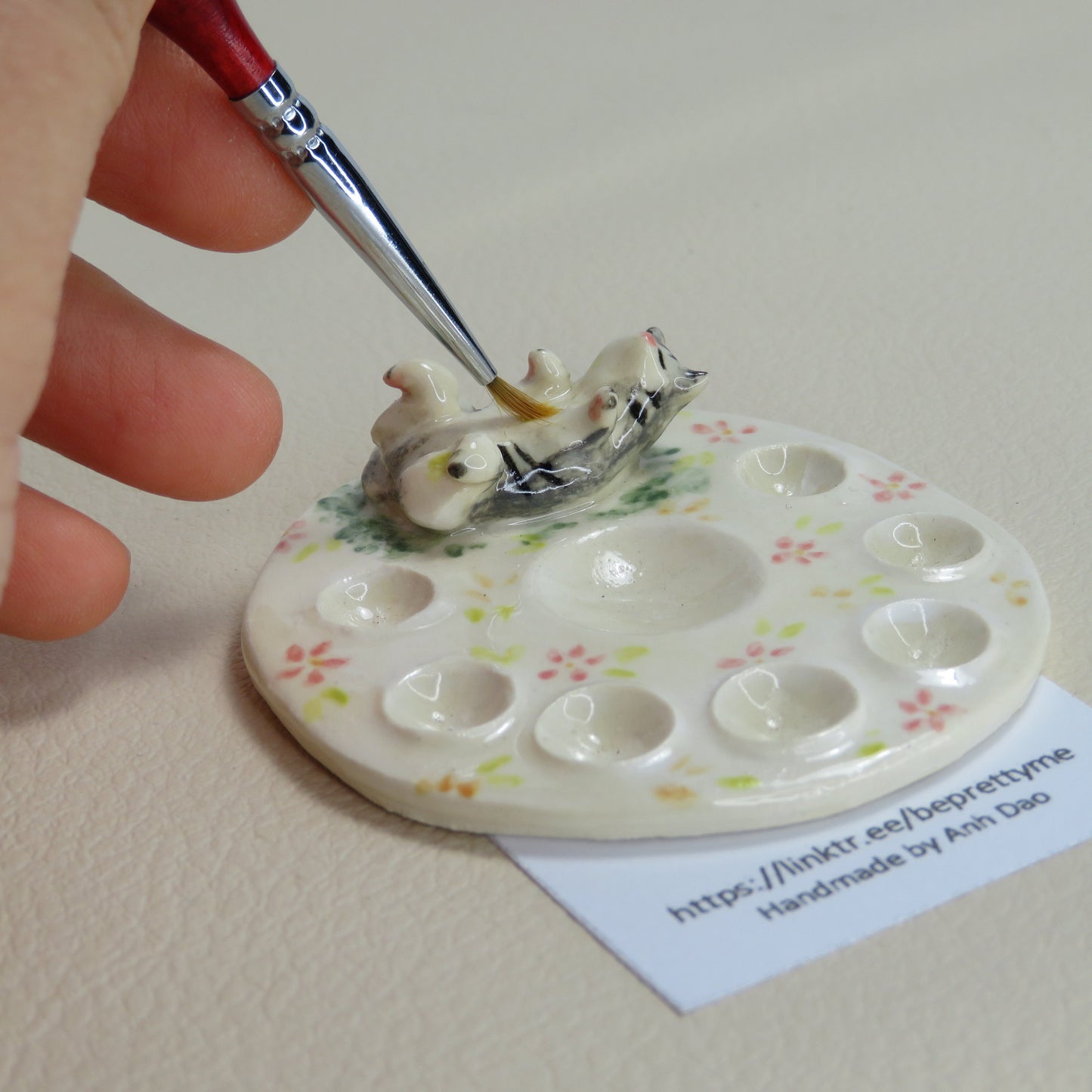 Handmade Pottery Paint Palette. Sleepy Kitty on Grass. Ceramic Paint Dish. Beautiful Collectibles. Handbuilt Pottery. Special Gift.