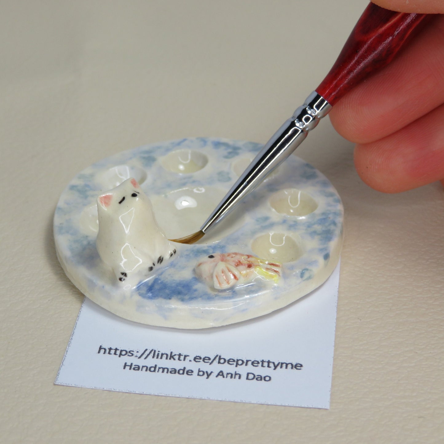 Handmade Pottery Paint Palette. Polar Bear on Frozen Sea. Ceramic Paint Dish. Beautiful Collectibles. Handbuilt Pottery. Special Gift.