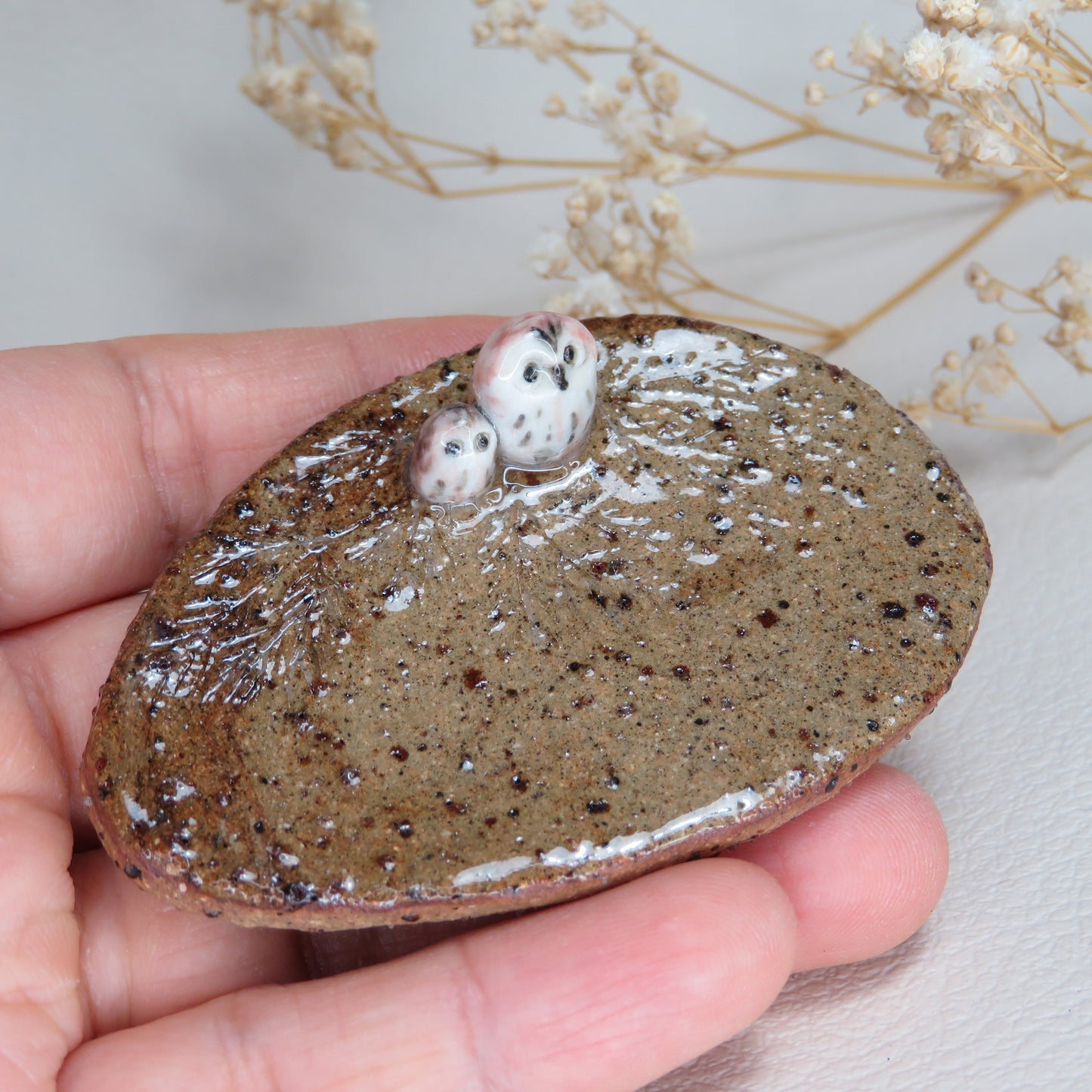 Handmade Pottery Trinket Dish. Mum and Baby Owl in Winter Forest. Jewelry Dish. Beautiful Collectibles. Hand built Pottery. Special Gift.
