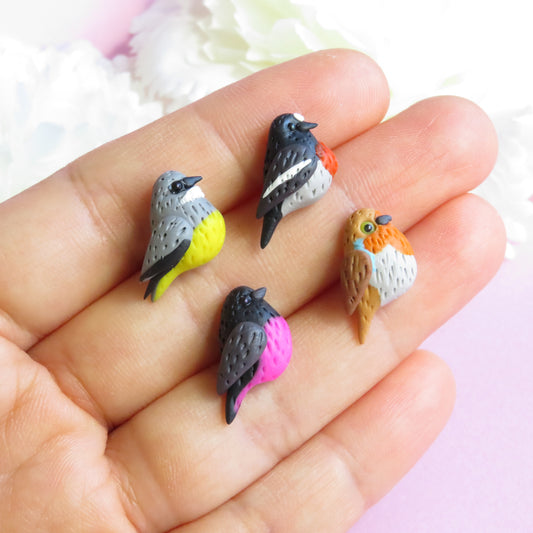 Mini Robin Bird Brooch