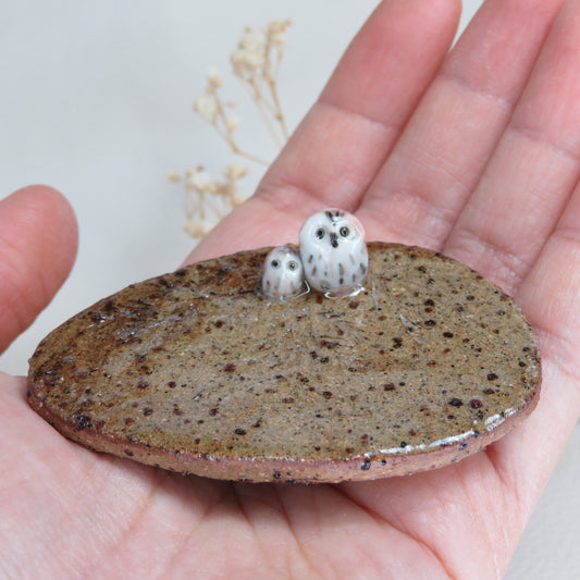 Handmade Pottery Trinket Dish. Mum and Baby Owl in Winter Forest. Jewelry Dish. Beautiful Collectibles. Hand built Pottery. Special Gift.