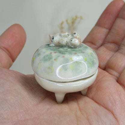 Handmade Pottery Jewelry Box. Tiny Cat 1. Beautiful Collectibles. Handbuilt Pottery. Special Gift.